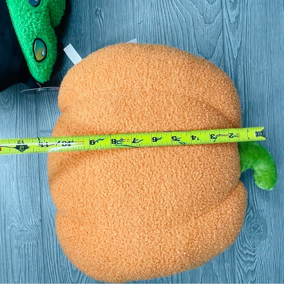 Hocus pocus and pumpkin fall halloween caldron witchy throw pillow’s decoration - Picture 2 of 7